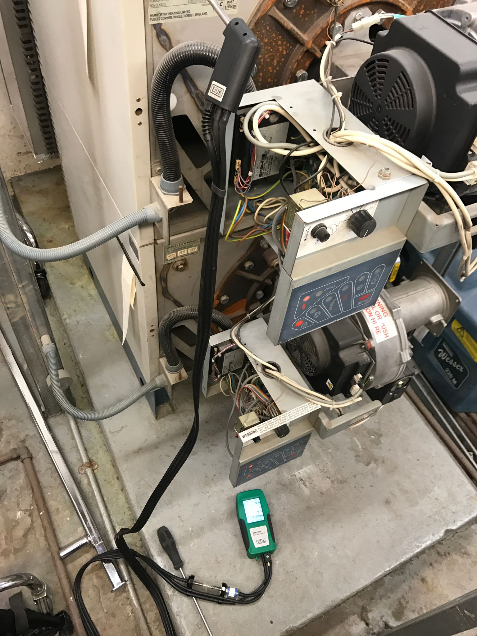 gas safe registered engineer near me Holland Park, W11